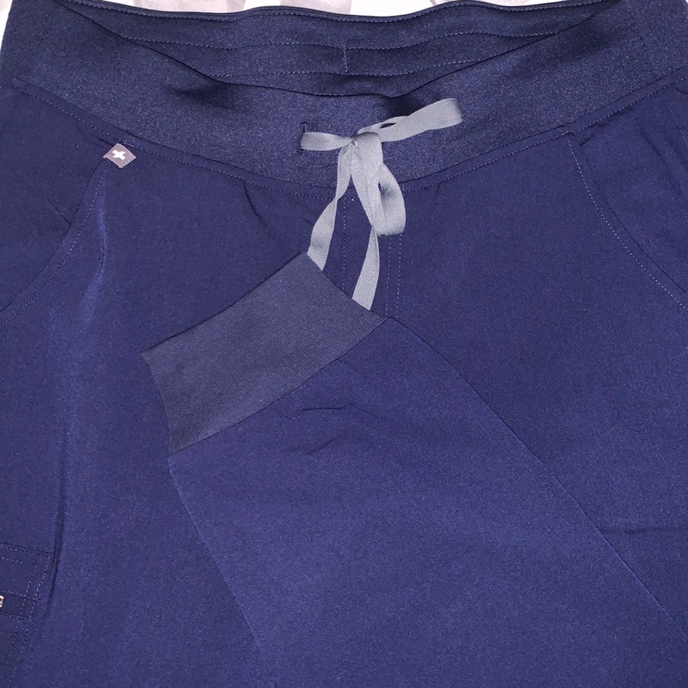 FIGS Zamora Jogger Scrub Bottoms